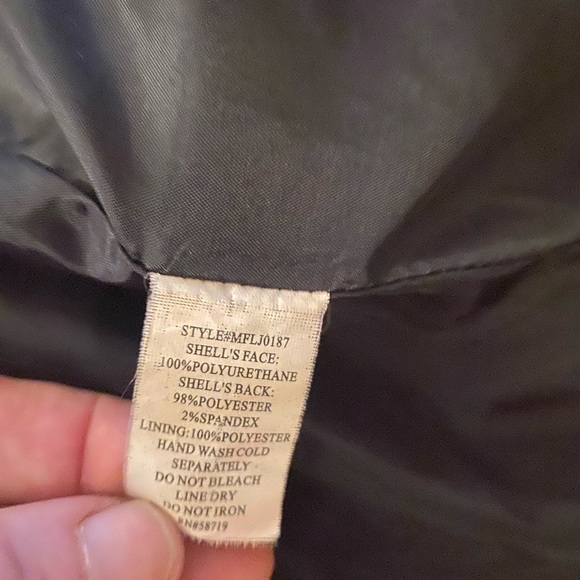 🐢🐢Leightweigt Maroon zip jacket - Picture 5 of 5